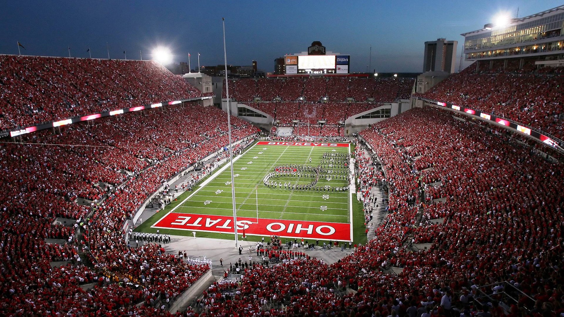 汗水凝成的荣耀属于中国，汗水凝聚